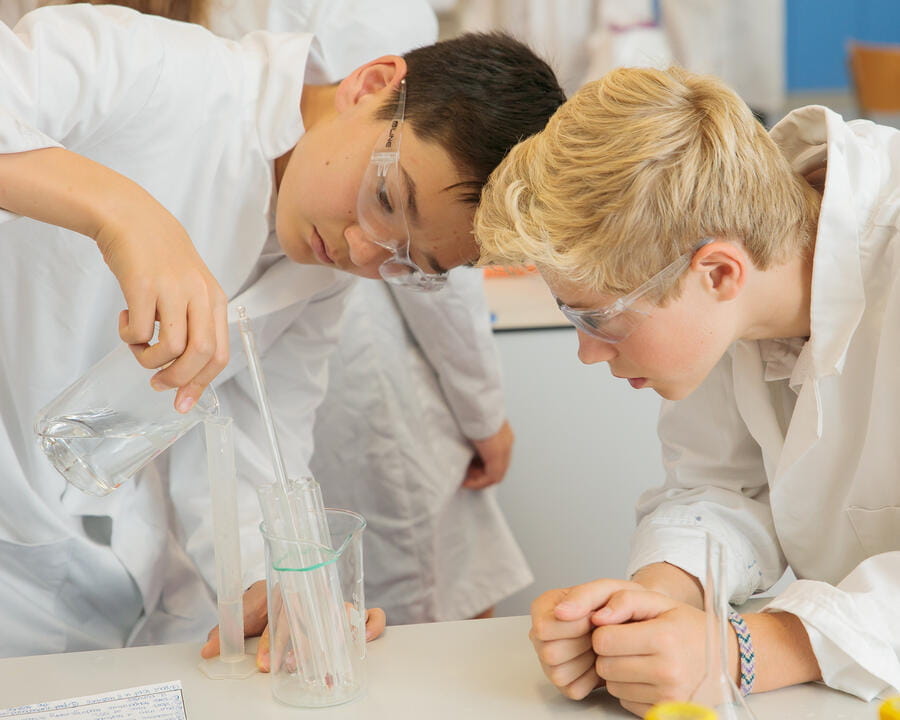 Cambridge IGCSE lesson Prague British International School